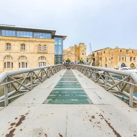 Authentic With Maltese Balcony In Bormla By 360 Estates Apartment *