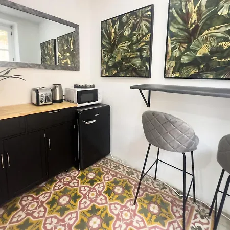 Authentic With Maltese Balcony In Bormla By 360 Estates Apartment *