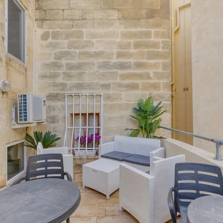 Authentic With Maltese Balcony In Bormla By 360 Estates *