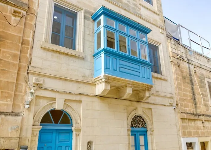 Authentic With Maltese Balcony In Bormla By 360 Estates Ta' Penza