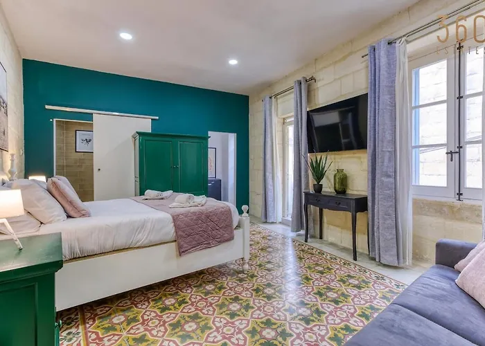 Authentic With Maltese Balcony In Bormla By 360 Estates Ta' Penza