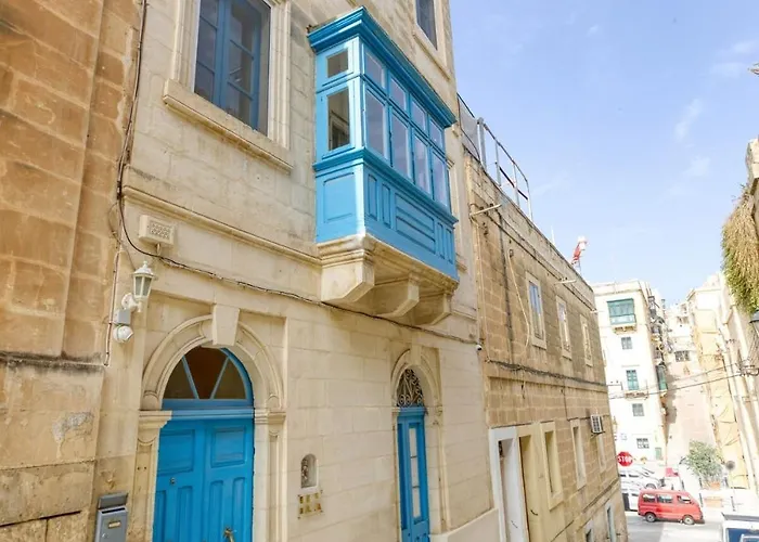 Authentic With Maltese Balcony In Bormla By 360 Estates *